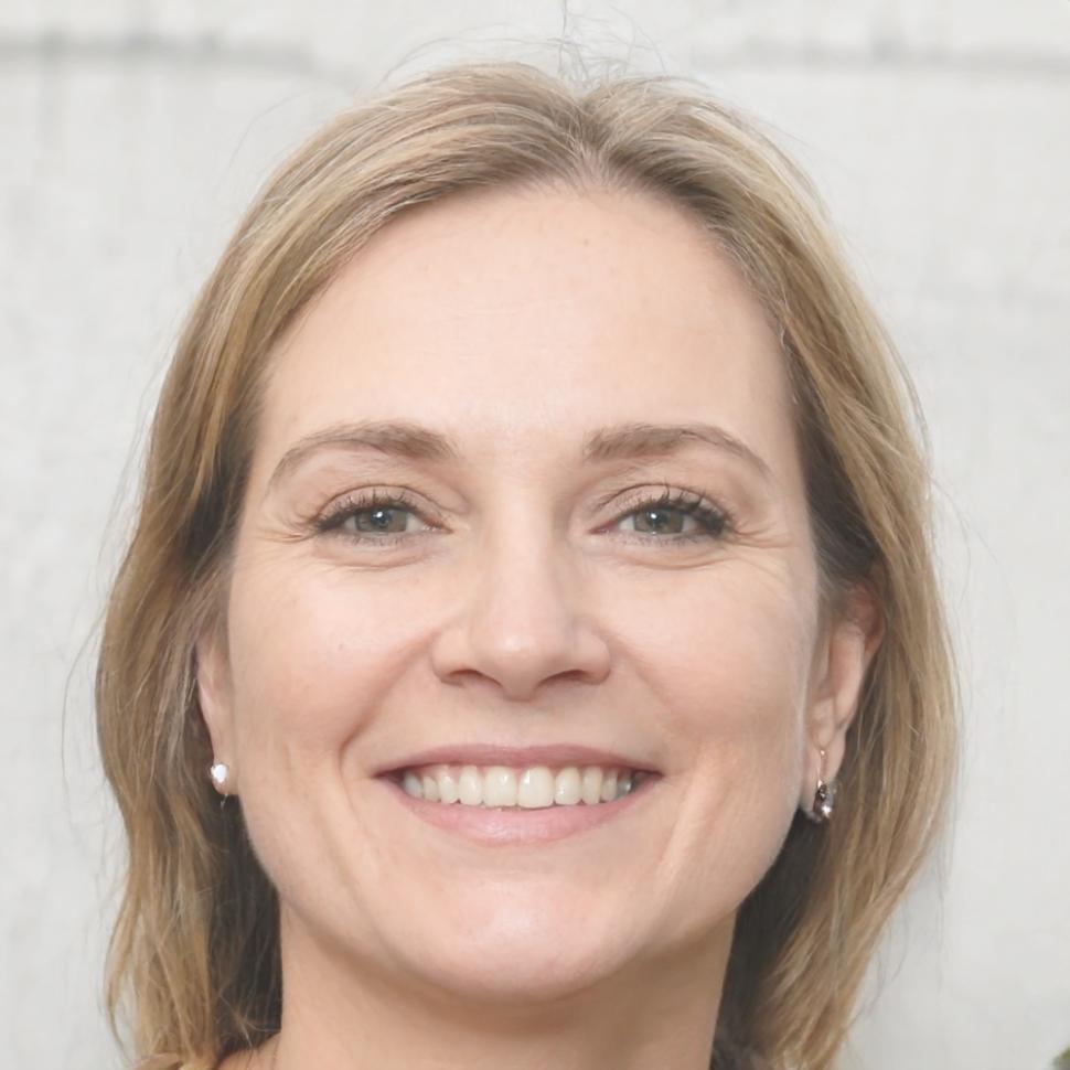 Ana Martínez, consultora en seguros y protección financiera